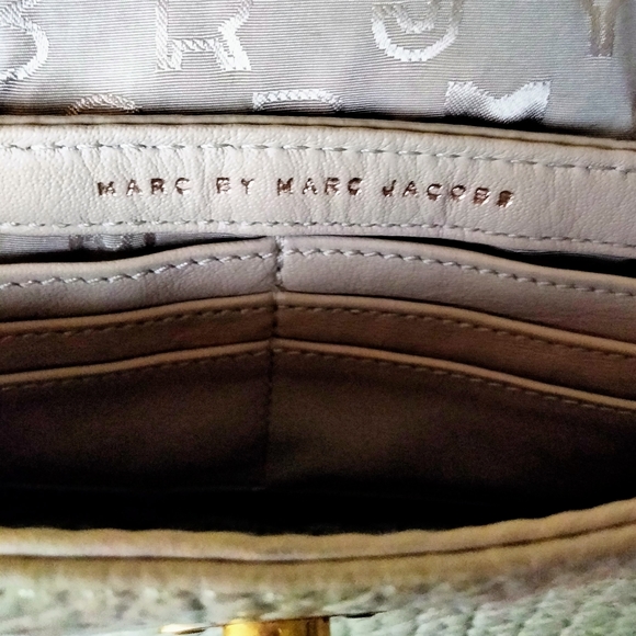 Marc by Marc Jacobs Totally Turnlock Mini Crossbody Bag - Picture 7 of 8